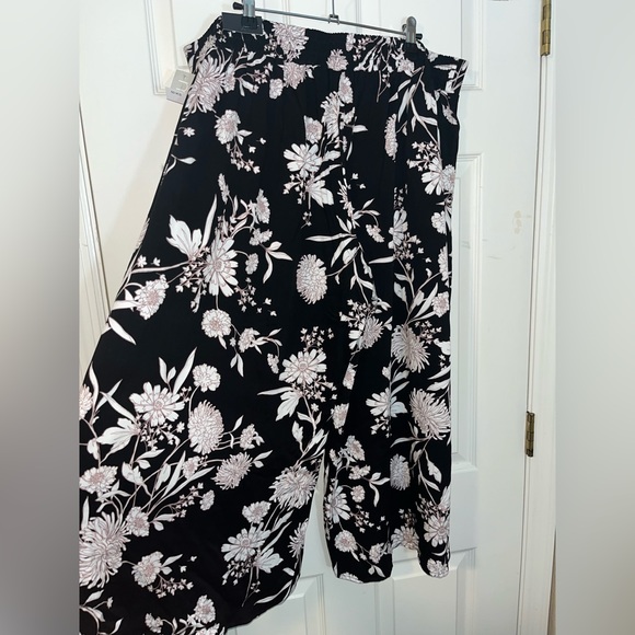 Maurice’s Floral Gaucho Flyaway Pants Sz XXL - Picture 5 of 12